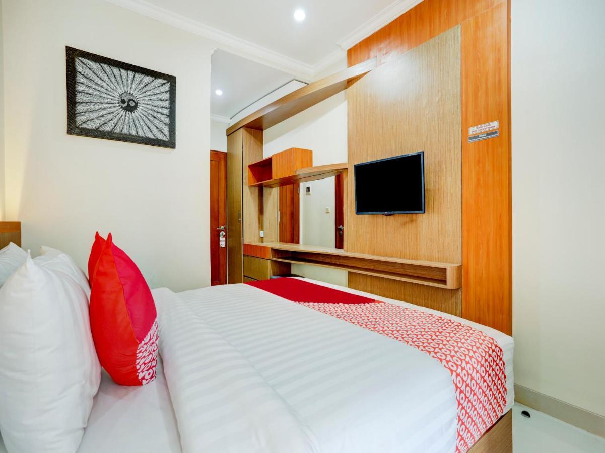 Super Oyo Capital O 90291 Vin Stay Petanu Pesanggaran المظهر الخارجي الصورة