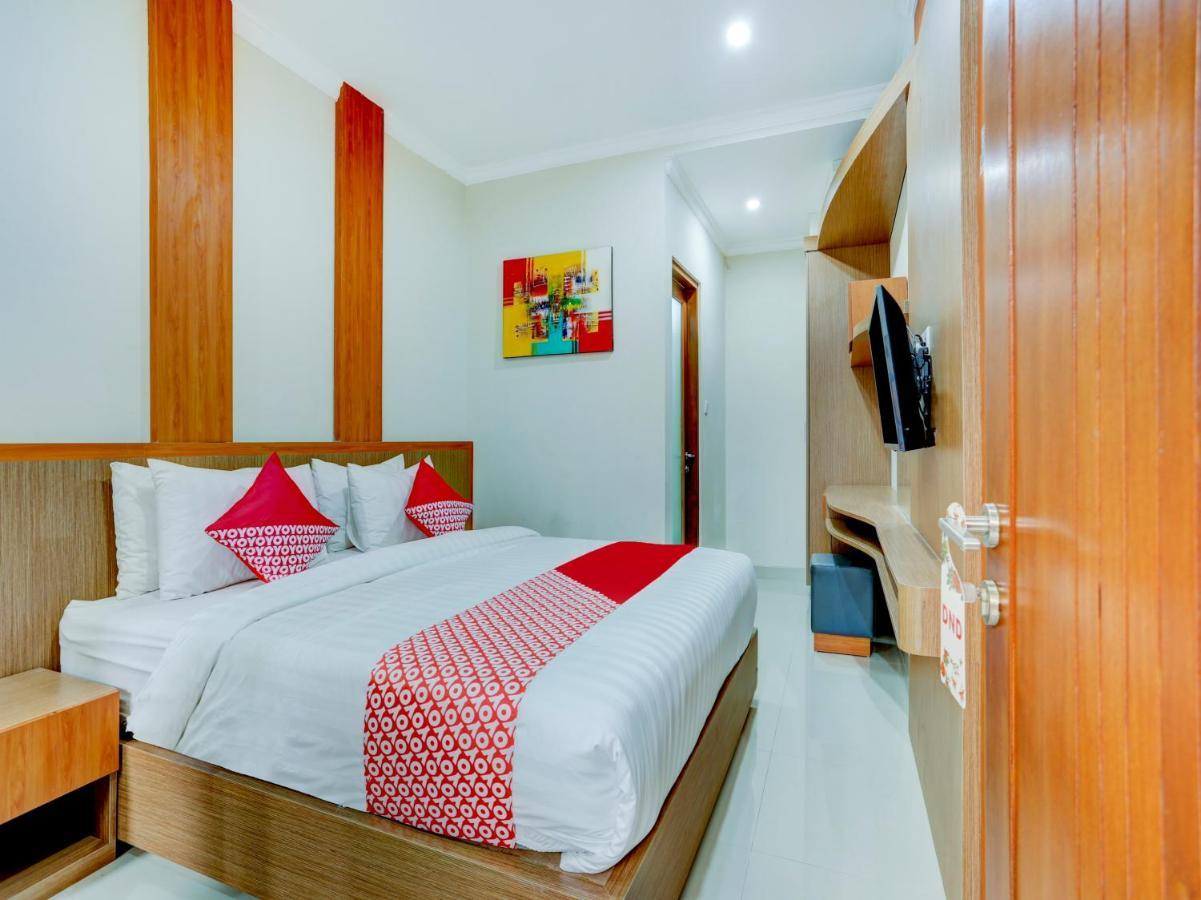 Super Oyo Capital O 90291 Vin Stay Petanu Pesanggaran المظهر الخارجي الصورة