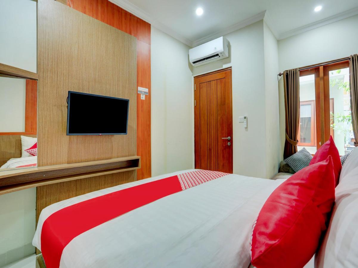 Super Oyo Capital O 90291 Vin Stay Petanu Pesanggaran المظهر الخارجي الصورة