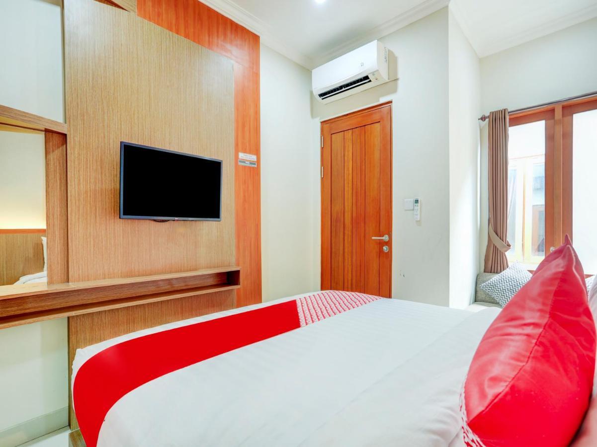 Super Oyo Capital O 90291 Vin Stay Petanu Pesanggaran المظهر الخارجي الصورة